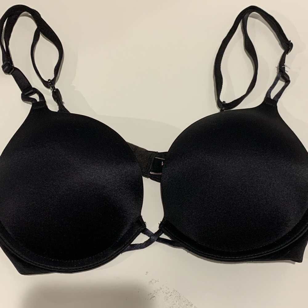 Victoria secret bombshell